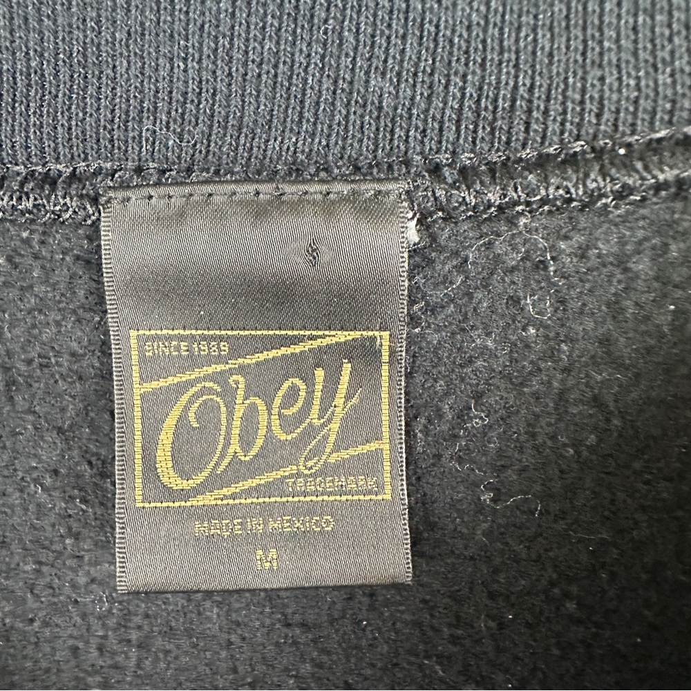 OBEY Propaganda Black Pullover Sweatshirt Sweater Size Medium Obey 1989 Crewneck - Picture 3 of 9